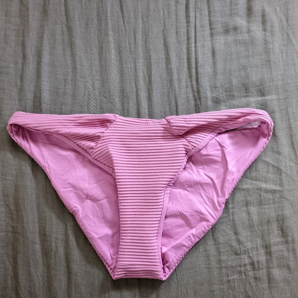 L*Space Jess Sol Bikini Set Rosebud Pink - Picture 5 of 8